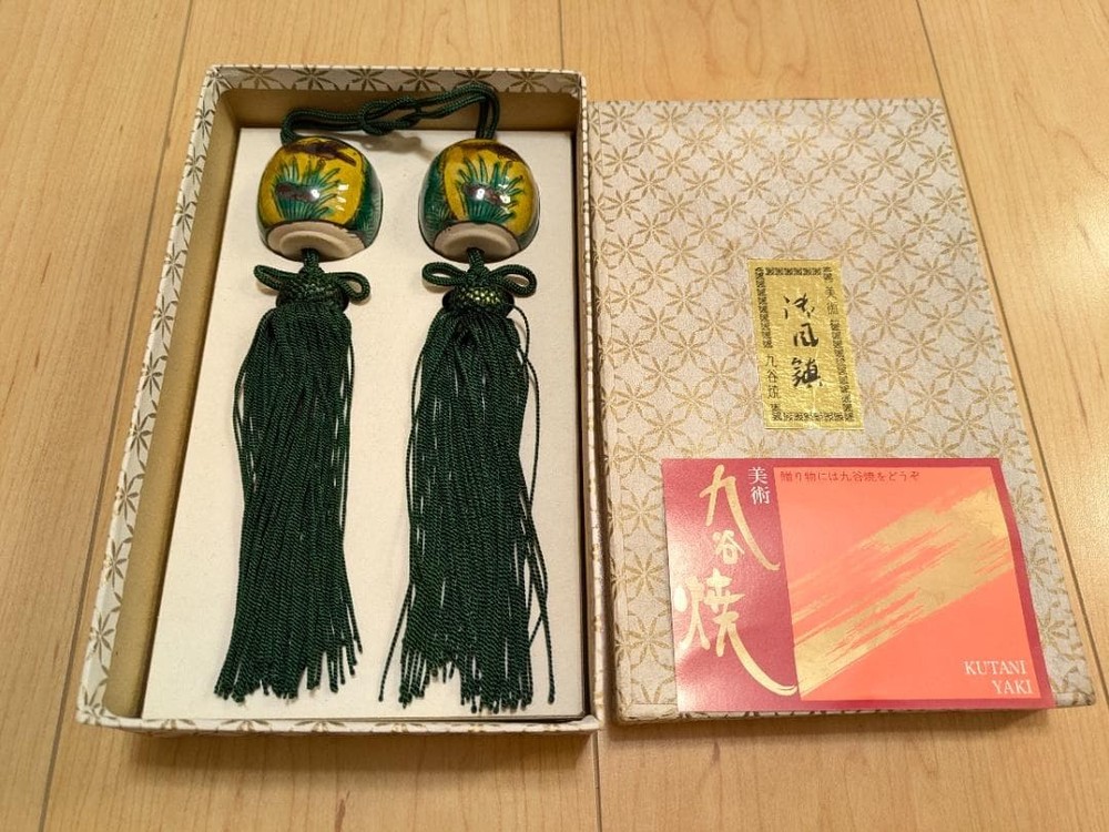 Kutani Ware Fuchin Hanging Scroll Decoration Yoshidaya Stylish Japanese Ceramic