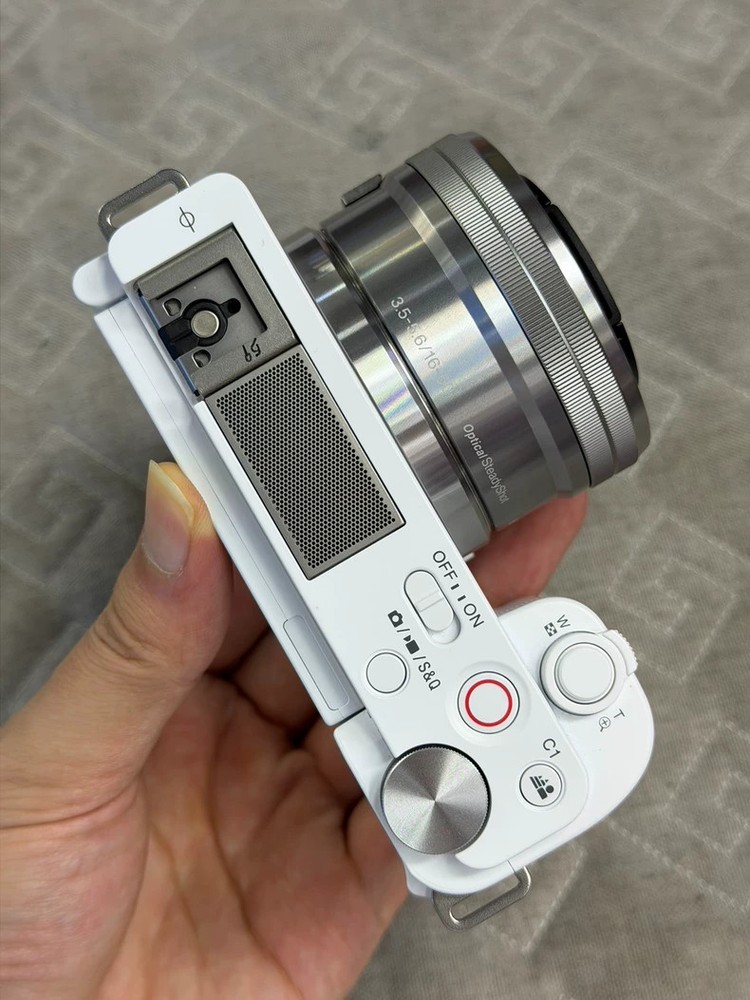 Sony Alpha ZVE10 4K Mirrorless Interchangeable Lens 16-50mm  Tested white