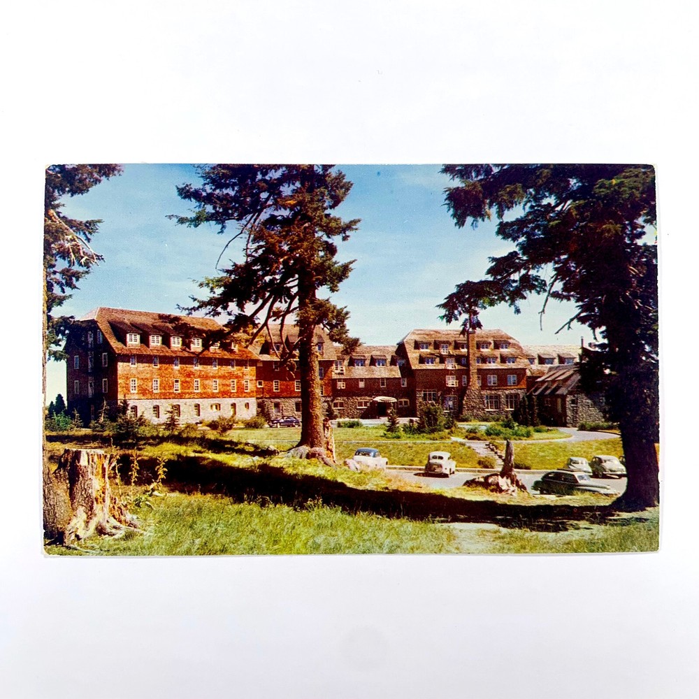 Postcard Oregon OR Crater Lake Lodge Hotel Cars Autos 1950s Unposted Chrome