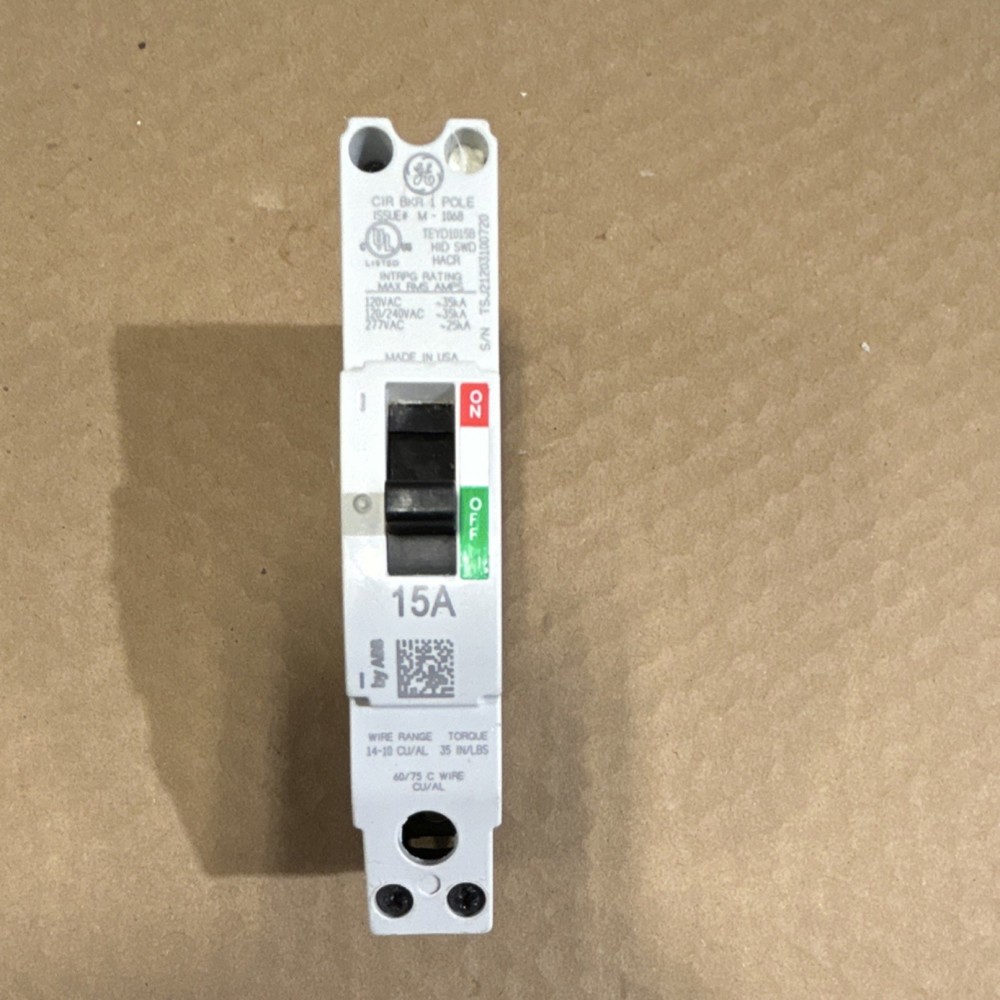 GE TEYD1015B 15A 1-Pole Circuit Breaker 120/240VAC Bolt-On HACR
