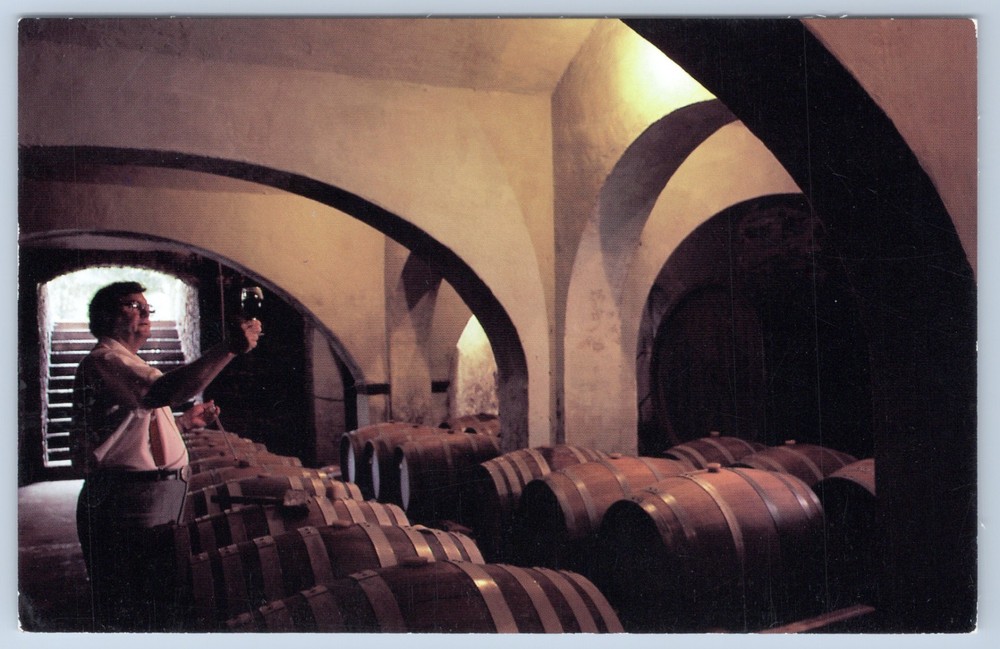 MO Hermann Stone Hill Winery Underground Cellars Interior Postcard