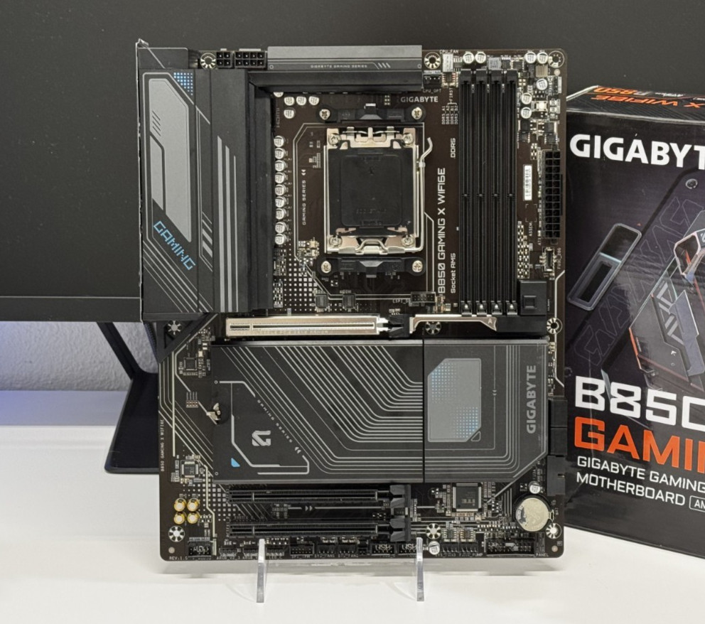 GIGABYTE B850 GAMING X WIFI 6E AM5 DDR5 PCIe 5.0 LATEST BIOS