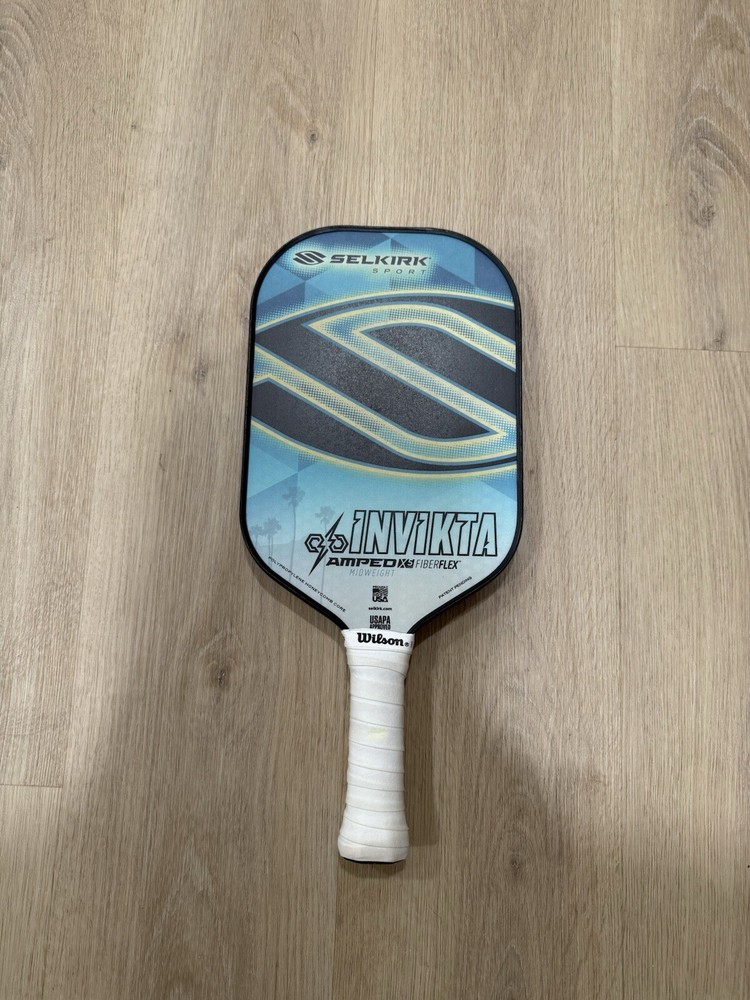 Selkirk Amped X5 Invikta Pickleball Paddle Midweight Fiberflex