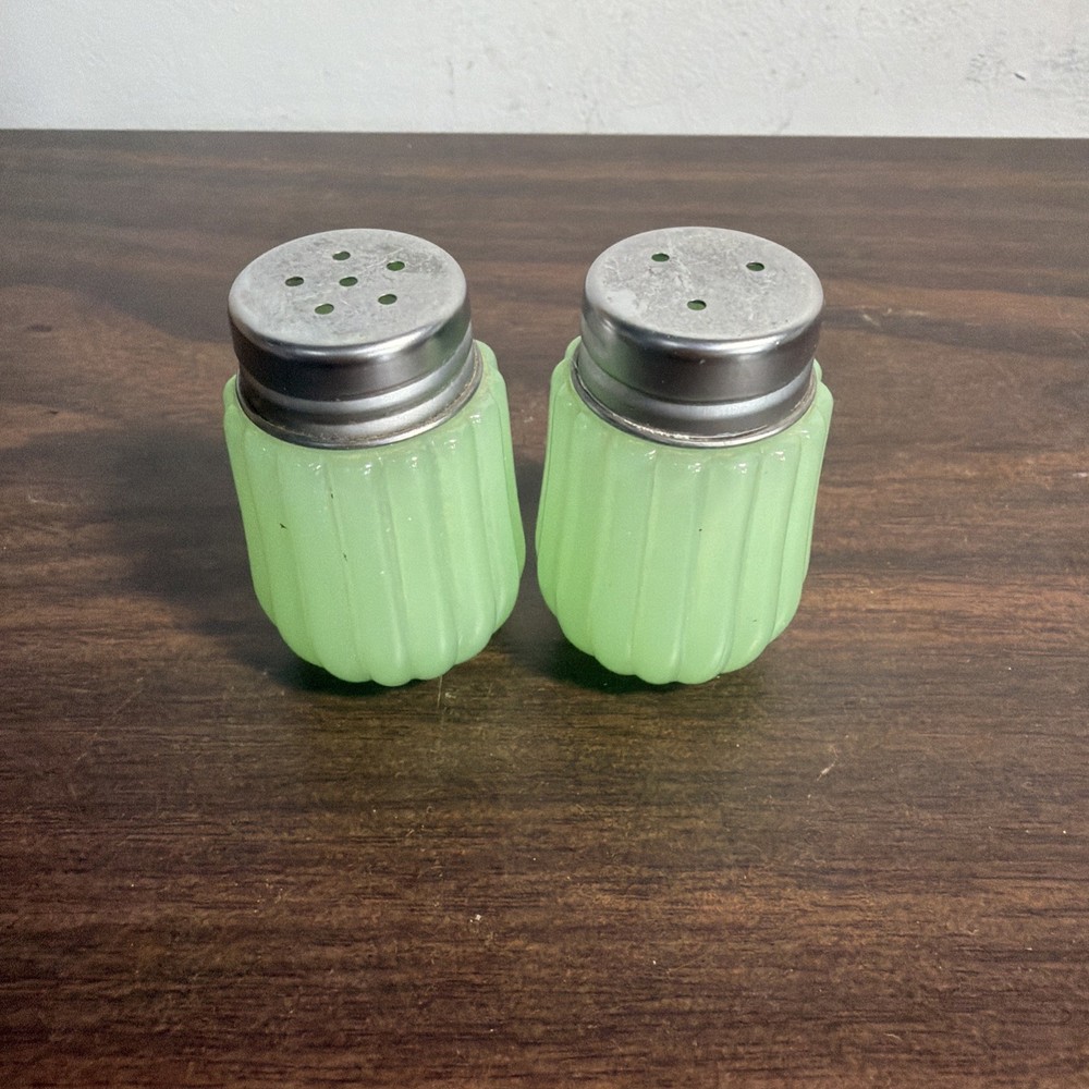 Vintage Kitchen Green Jadeite Glass Salt and Pepper Shakers Ribbed 2 1/4” H