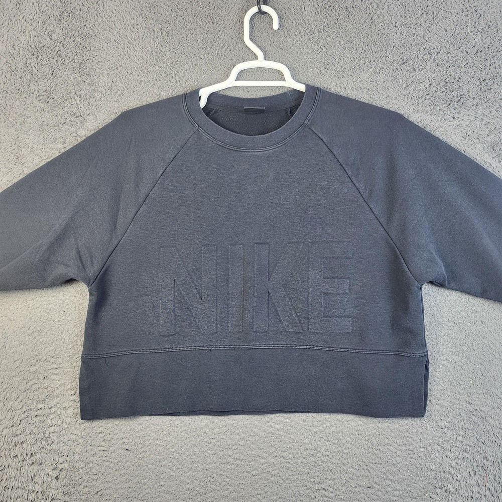 Nike Sweatshirt Womens Small Gray Dri-Fit Cropped Embossed Logo Pullover