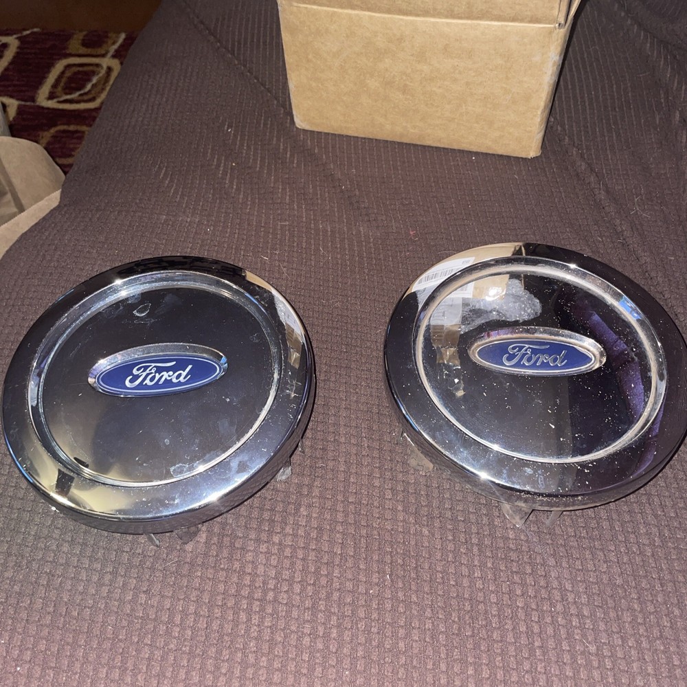 Hub Caps For 2007 Ford  F150 2007 Ford Expedition Lot Of 4  2 Each Vehicle