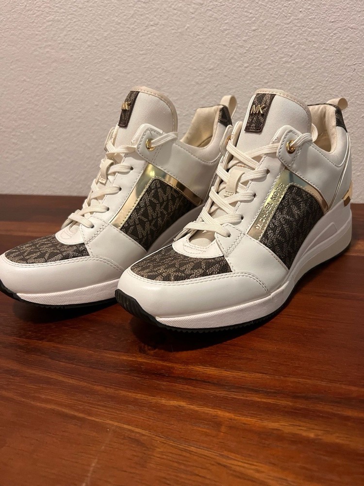 Michael Kors Monogram Logo Lace Up Sneakers White Gold Size 9