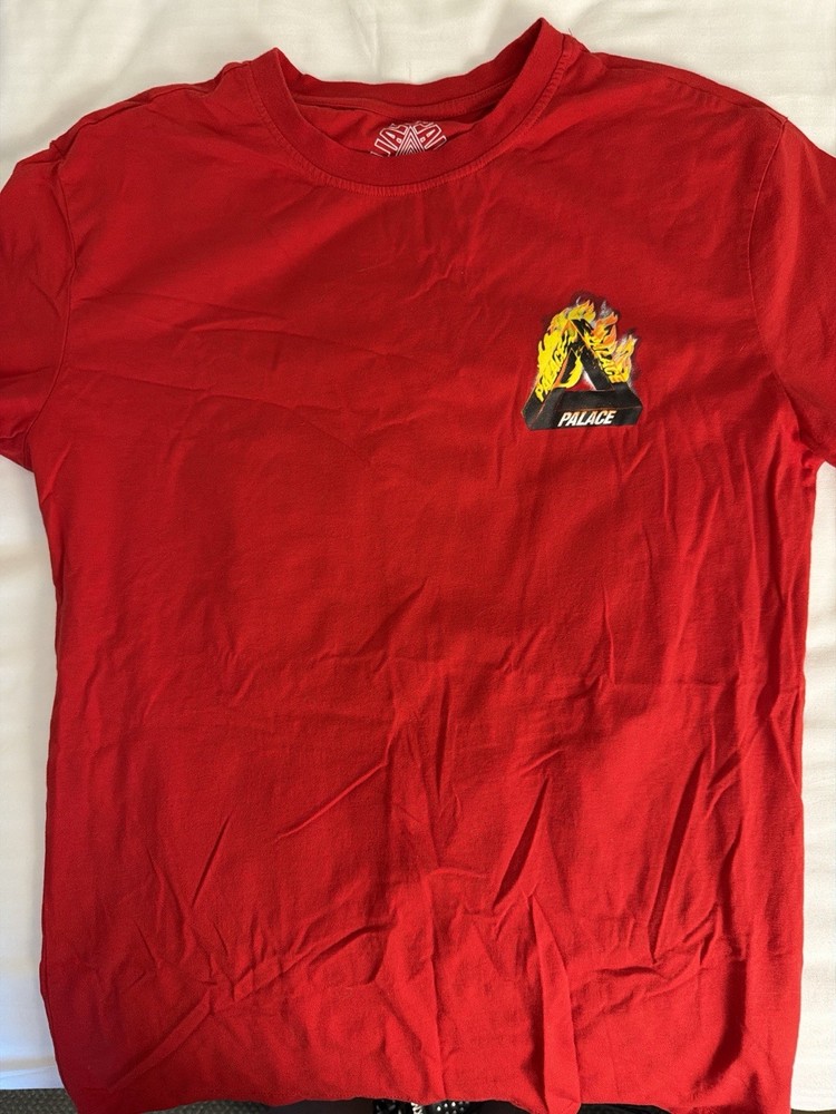 Palace Skateboards Flame Tri Ferg T Shirt Red Large Graphic Streetwear Skate Tee