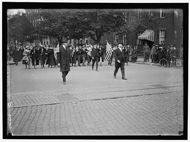 Photo:Liberty Loan Parade 1918 Crowd Flags Street Scene