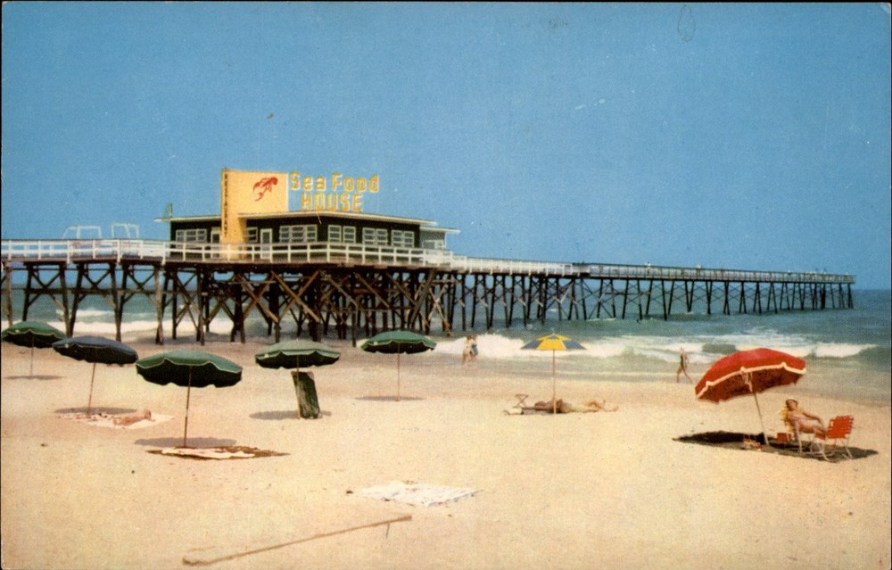 Ocean Plaza Fishing Pier Myrtle Beach South Carolina vintage postcard m187