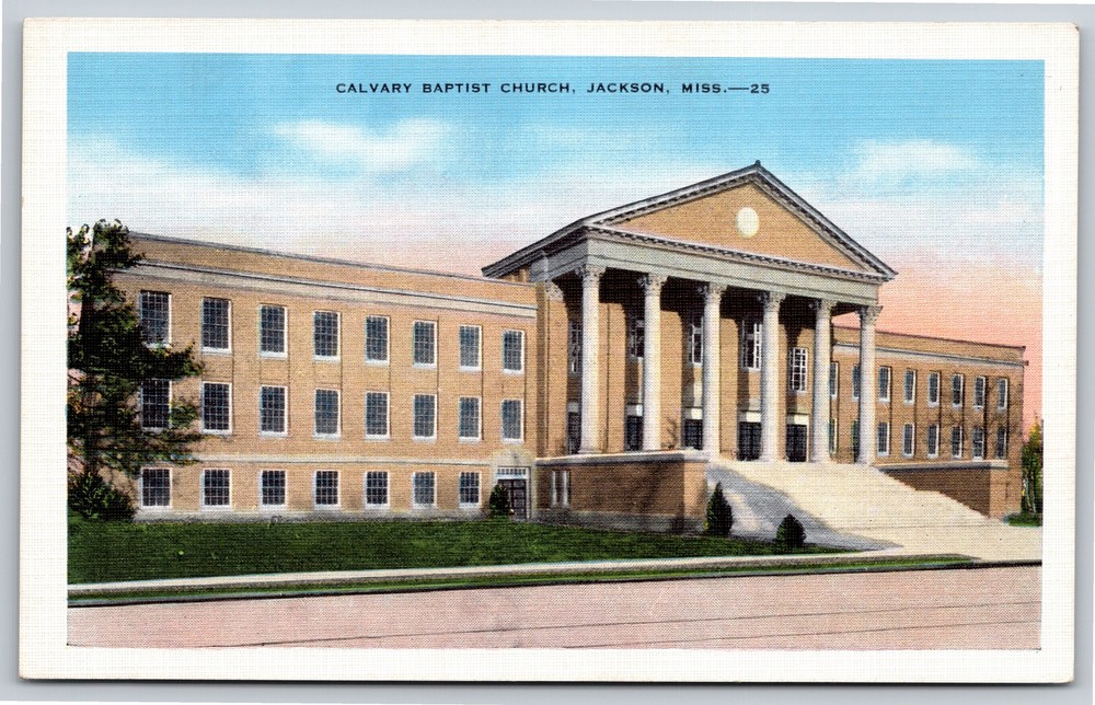 Jackson Mississippi~Calvary Baptist Church Street View~Vintage Linen Postcard