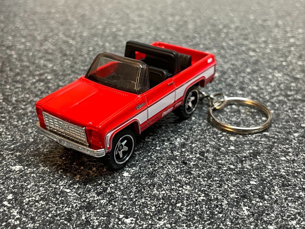 1975 Chevy Blazer 4x4 Keychain Red Hot Wheels Matchbox K5 Die Cast