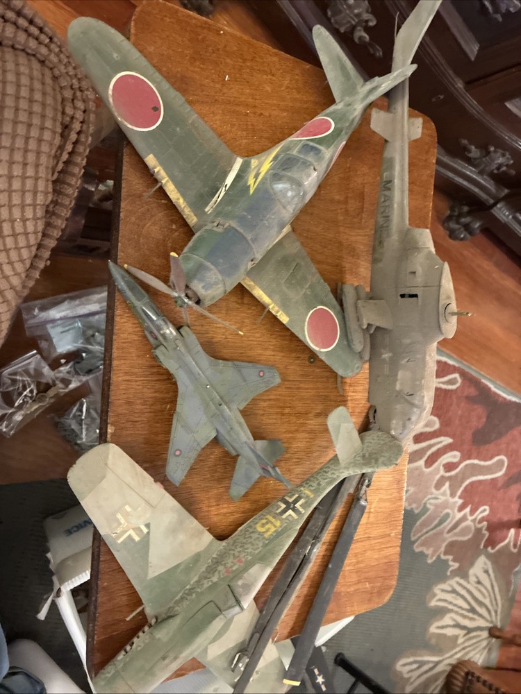Vintage Built Model Est 1/72 Scale And Larger  Boneyard Lot