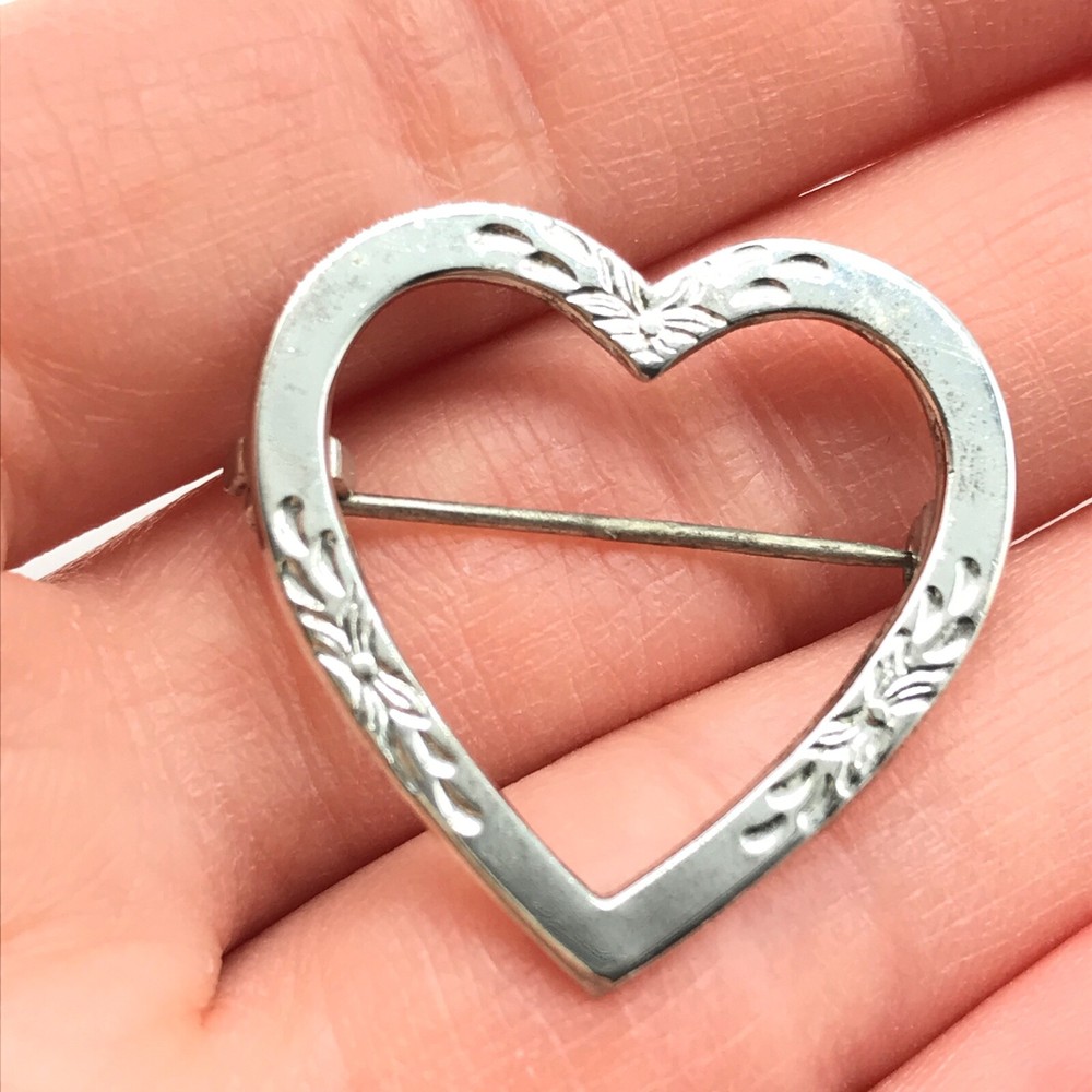 Vintage 925 Sterling Silver Floral Etched Open Heart Love Themed Brooch Pin