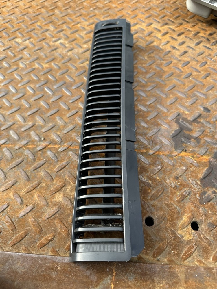 1991 Toyota Previa Van Left AC Vent Louver Adjustable Nippondenso