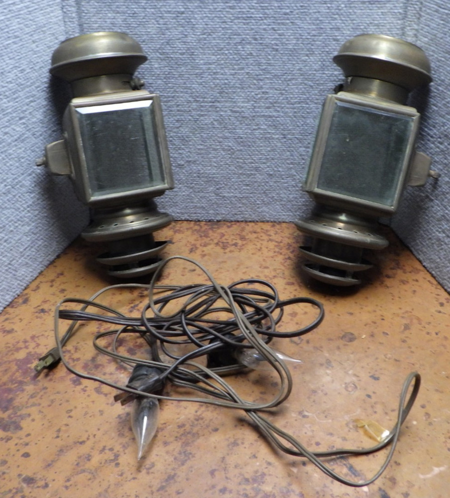 2 Vintage Antique Model T Carriage ? Side Lamps Brass Lights C2