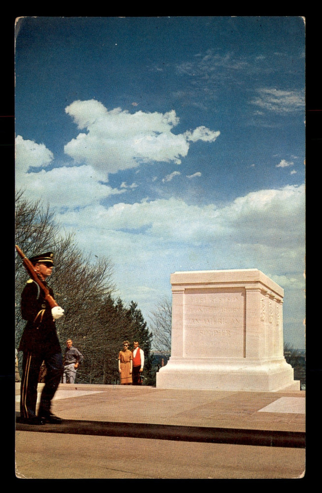 Tomb Of The Unknown Soldier Arlington National Cemetery VA People Unp Postcard