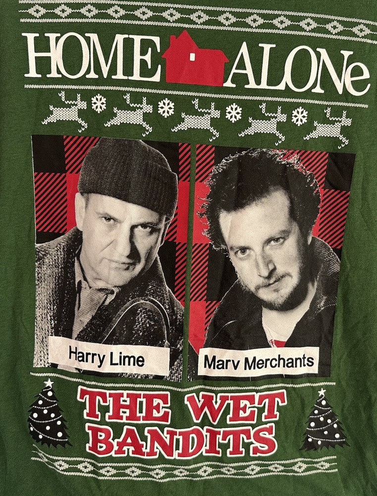 Home Alone 20th Century Studios Size M Briefly Stated
