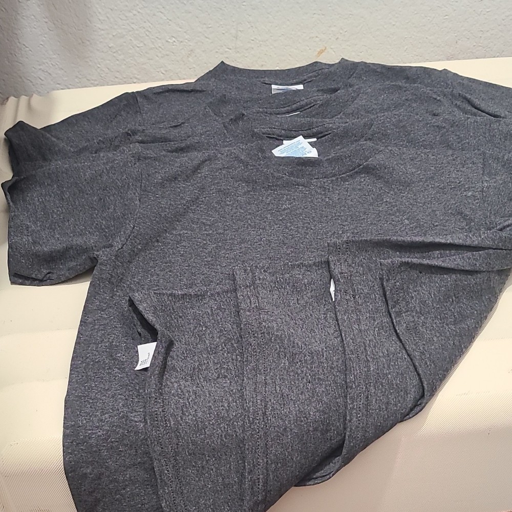 Delta Soft Boys Size 4 Gray Solid Basic Crew Neck Short Sleeve Pullover Tee