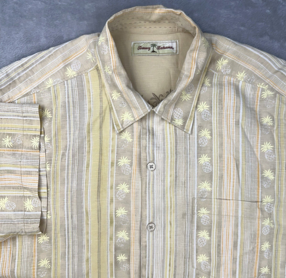 TOMMY BAHAMA Men's Medium Hawaiian Silk Camp Shirt Short Sleeve Pineapples Tan