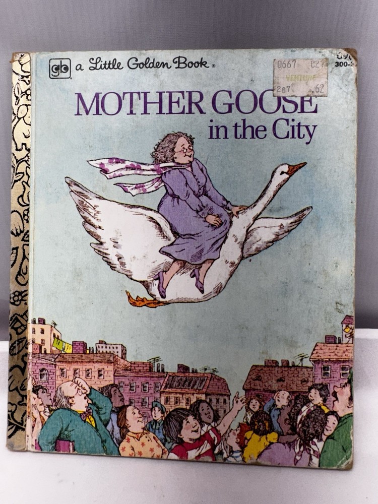 EUC Little Golden Book 1979 Mother Goose In The City