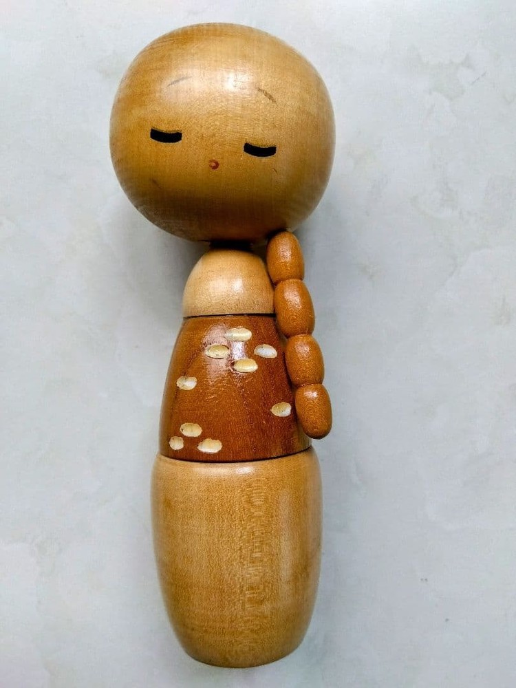 Kokeshi Doll Retro Showa Braided Girl 16cm Cute Collectible Figurine