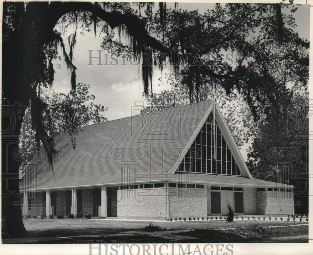 1965 Press Photo St. Anselm Church, Madisonville, general exterior view