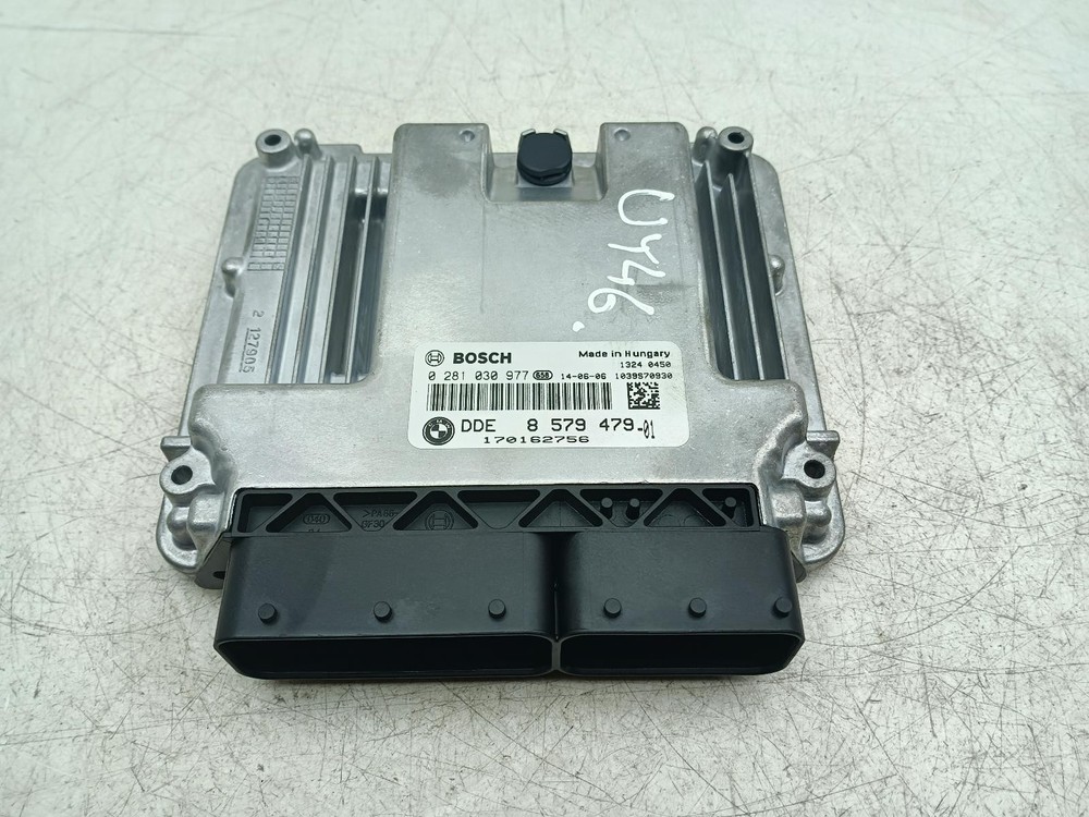 BMW 1 SERIES ENGINE N47D20C CONTROL MODULE ECU 8579479 F20 2011 - 2015