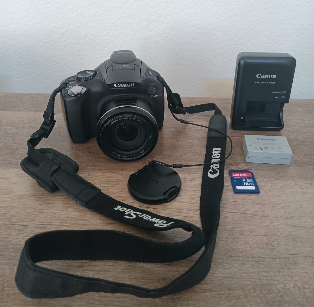 Canon PowerShot SX40 HS 12.1MP 35x Zoom Digital Camera Black