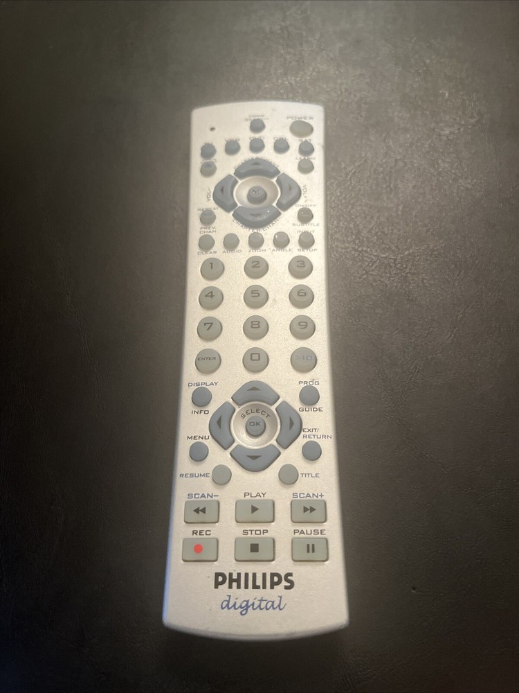 Philips CL015 Universal Remote for TV DVD VCR Easy Setup
