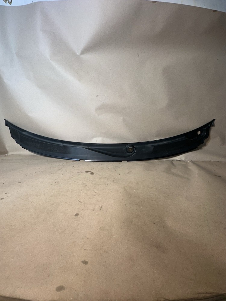 05-11 Audi A6 Windshield Wiper Cowl Oem In Good Condition