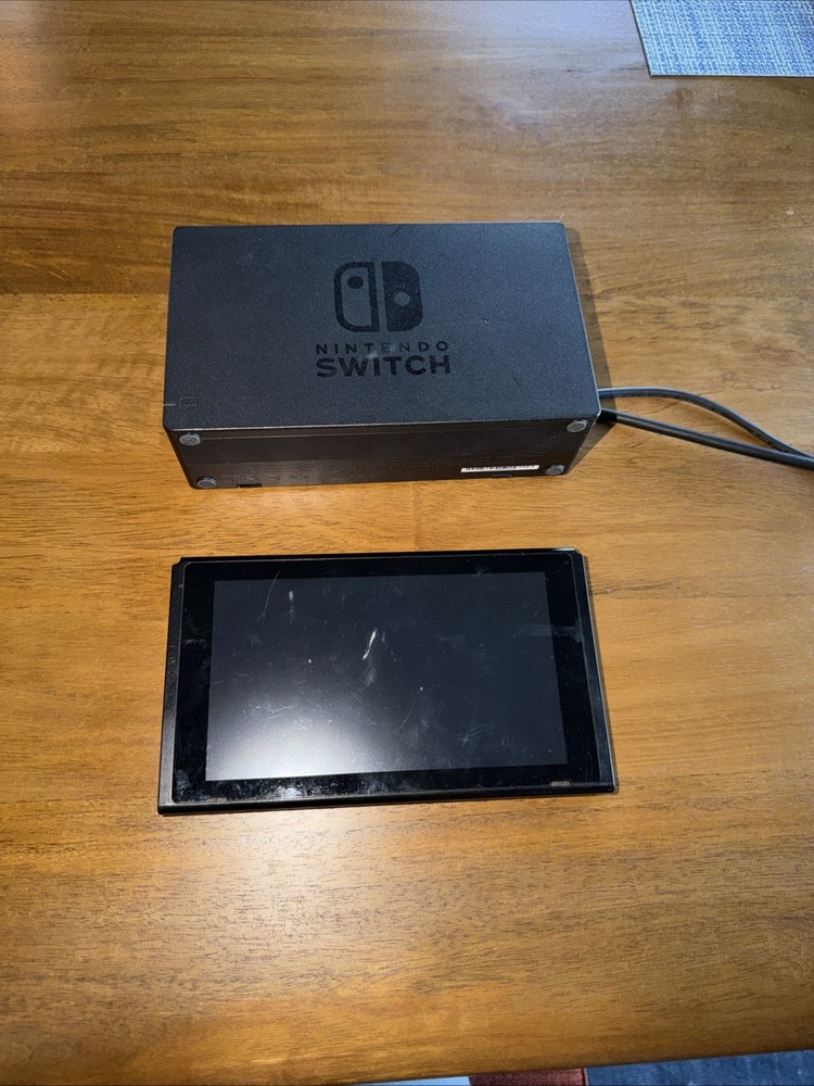 Nintendo Switch HAC-001 With Dock