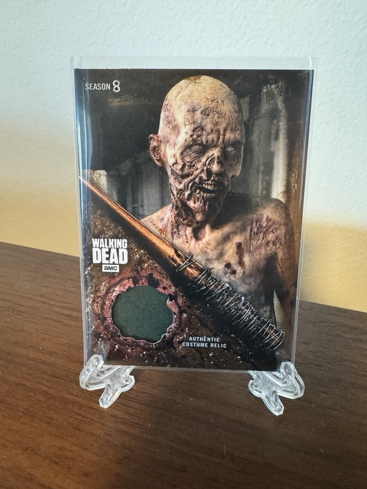 2018 Topps Walking Dead Season 8 Costume Walker Relic Card WR-1 - Mud /50 SSP