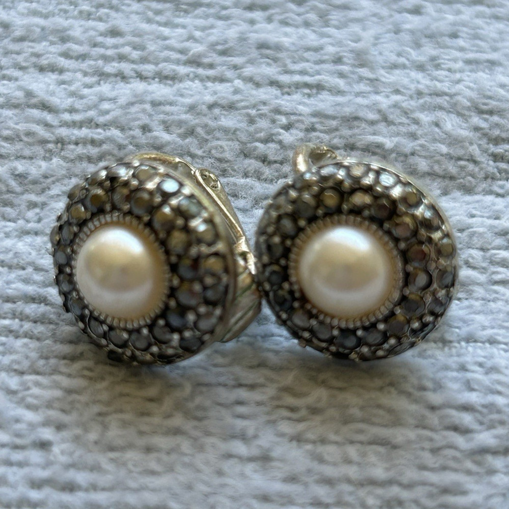 Vintage Cluster Clip-On Earrings Pearl & Marcasite Silver Tone Round Fashion
