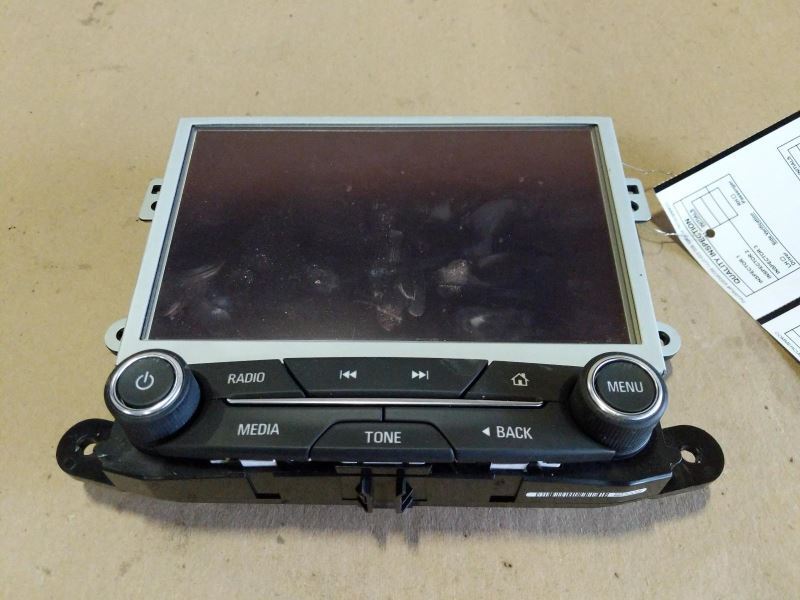 Audio Equipment Radio Control Panel Includes Display Fits 18-19 ENVISION 890223