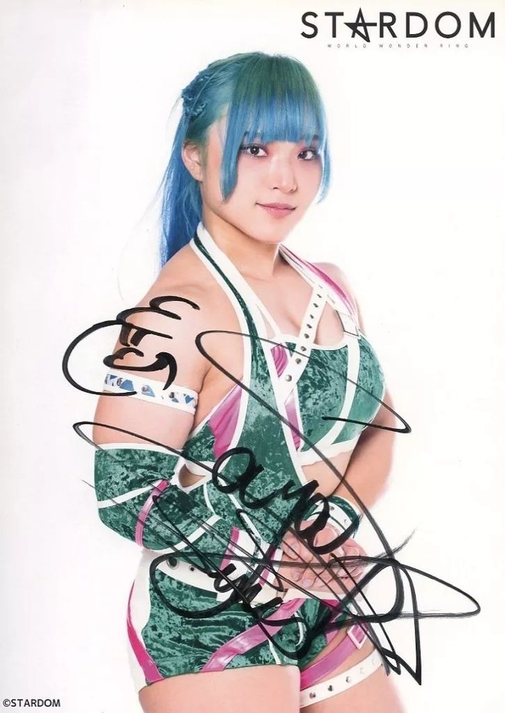 STARDOM Saya Iida Signed Paper Product White A4 Portrait Wrestling Gift