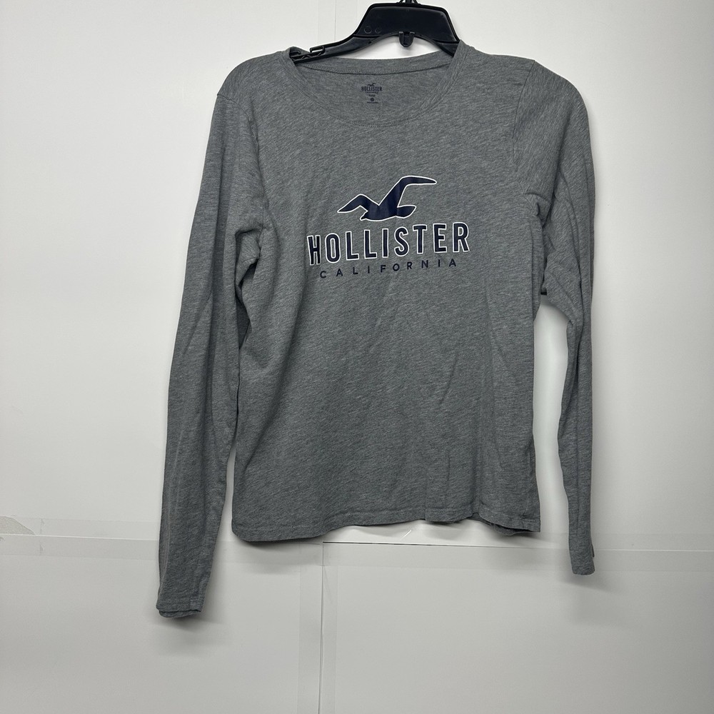 Hollister Women’s Pajama Set Size M – Gray Long Sleeve Shirt & Navy Logo  Pants