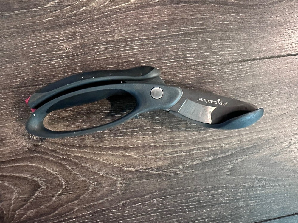 Pampered Chef Salad Chopper Scissors