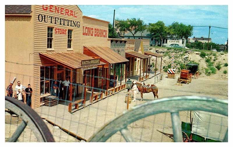 Postcard SHOPS SCENE Dodge City Kansas KS m/09 AR2681