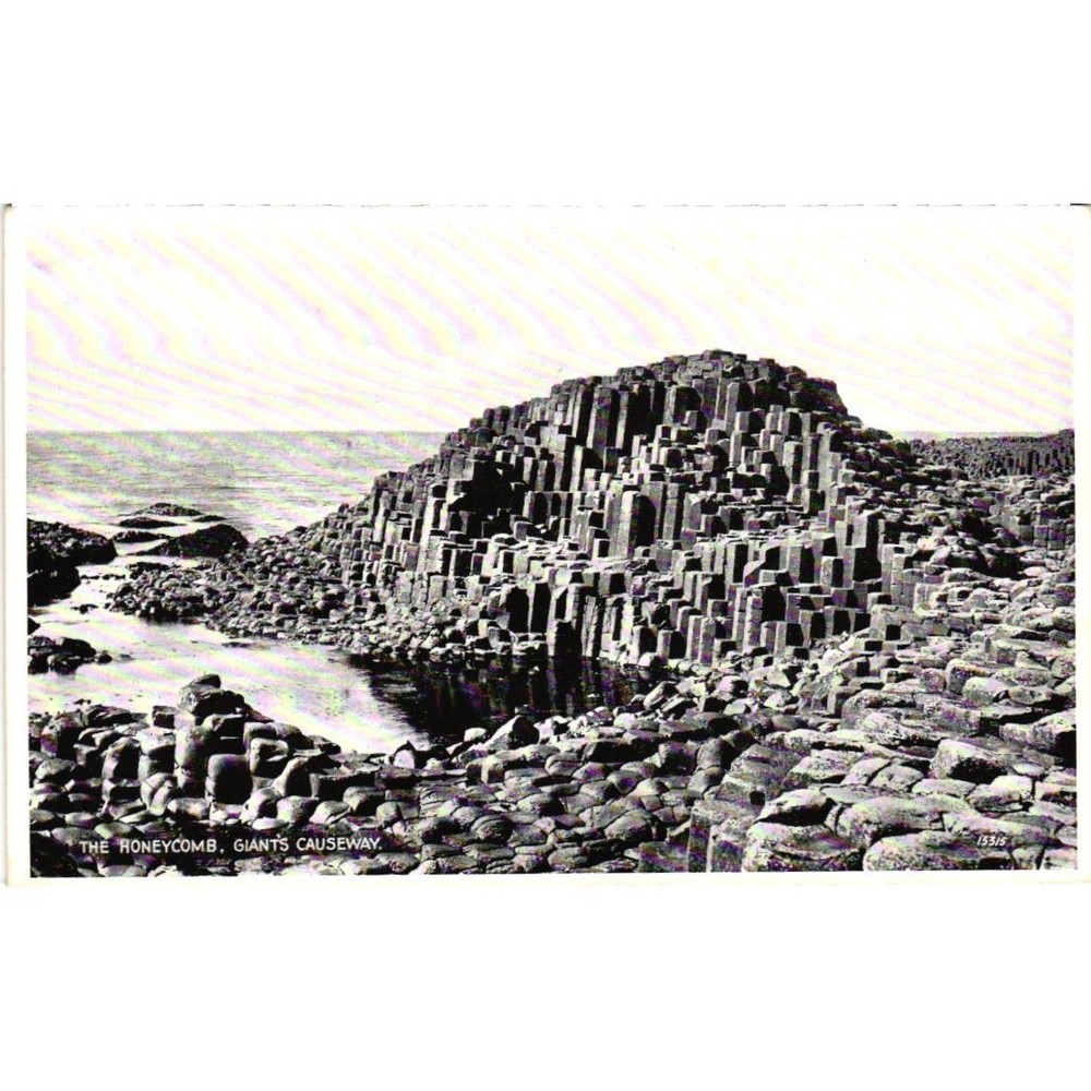 Vintage Giants Causeway Postcard The Honeycomb Valentines Silveresque Ireland