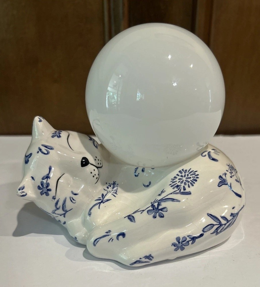 Ceramic Blue White Floral Cat Night Light Delft Style Glowing Lamp