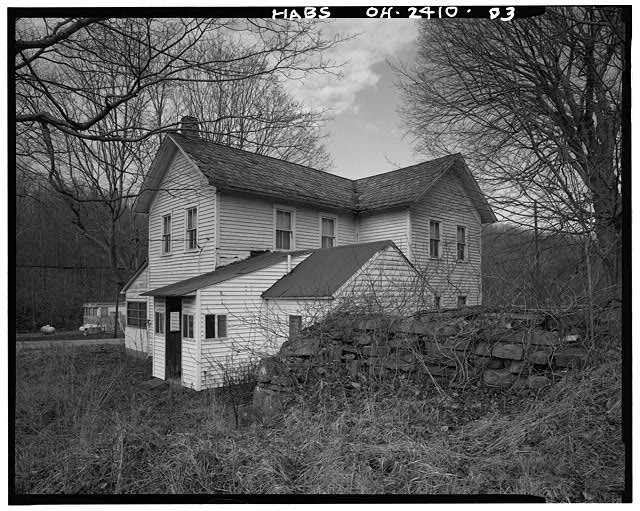 Photo:Athens Ohio U.S. Route 50 Edmund Bean Farmstead 1900s House