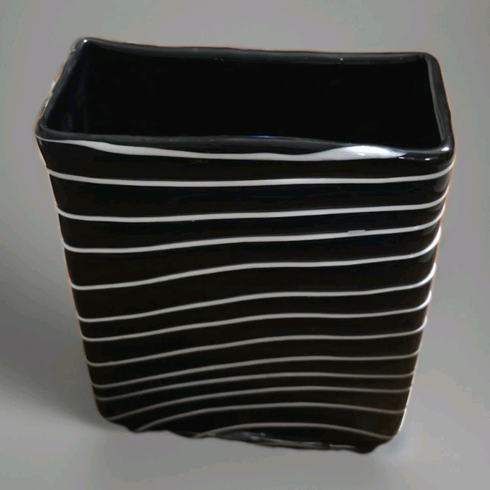 Italian Murano? Style Hand Blown Fused Glass Vase Black/White Zebra Stripes 7.5