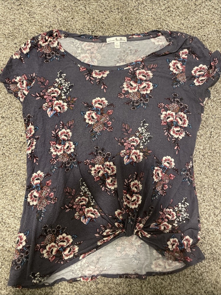 Nine Britton Women's Purple Floral Short Sleeve Blouse Size Medium