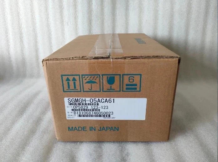 1pcs Brand New YASKAWA SGMGH-05ACA61 Servo Motor