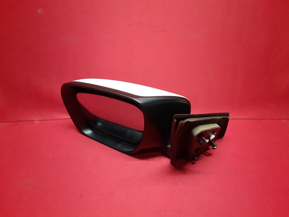 2007-2009 Mazda CX9 Left Driver Side Mirror with Turn Signal in White Pearl