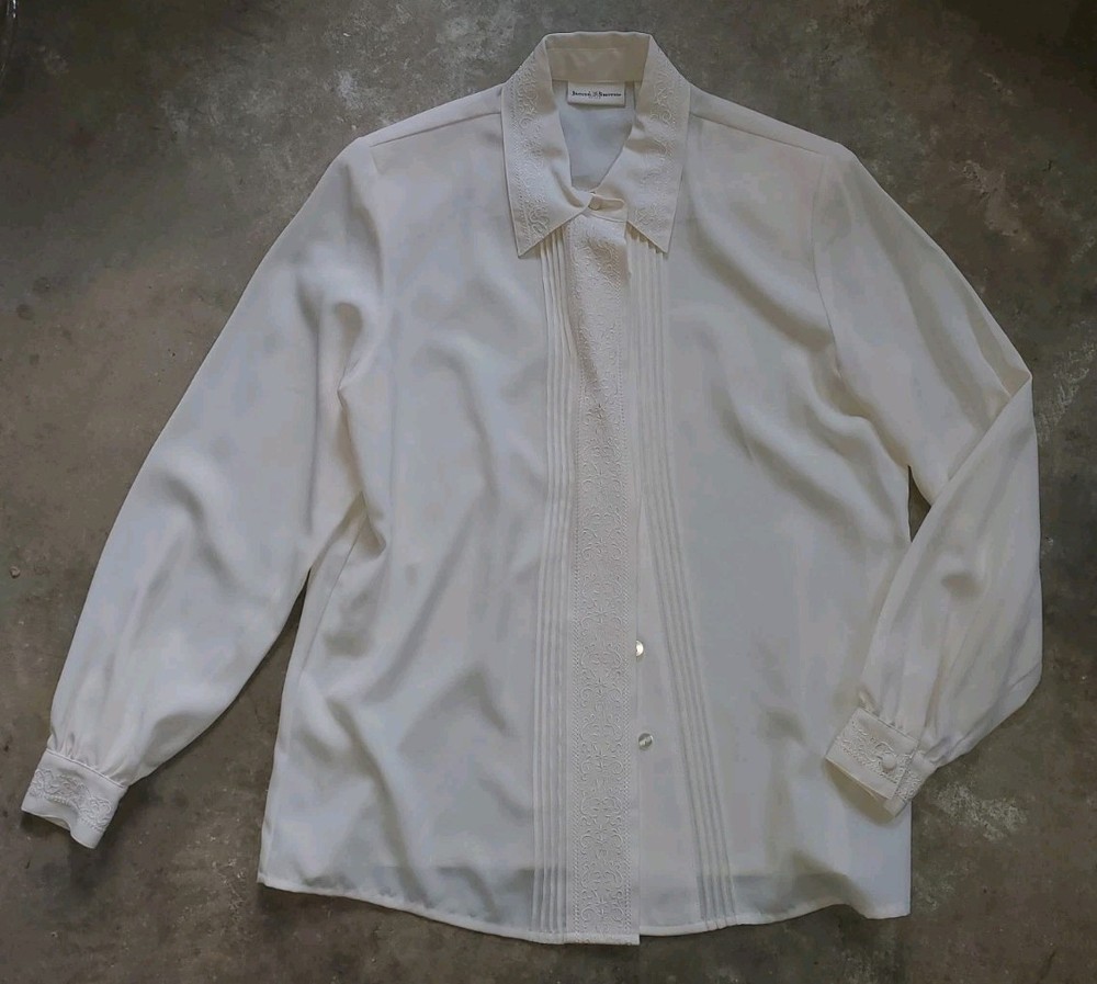 Vintage Jaclyn Smith Embroidered Blouse Button Up Pleated White Size 8
