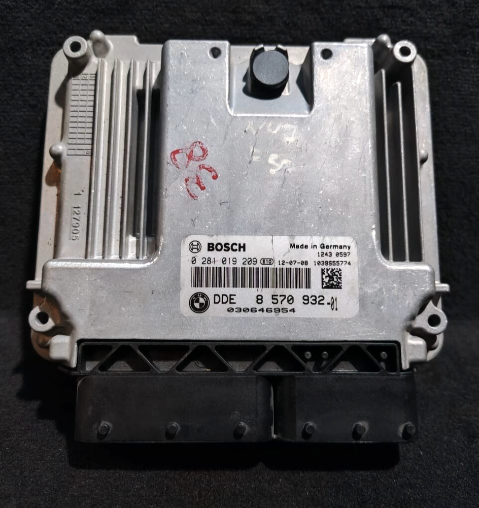OEM BMW F30 DIESEL 320D 2012 N47 ENGINE CONTROL ECU UNIT ONLY  8570932