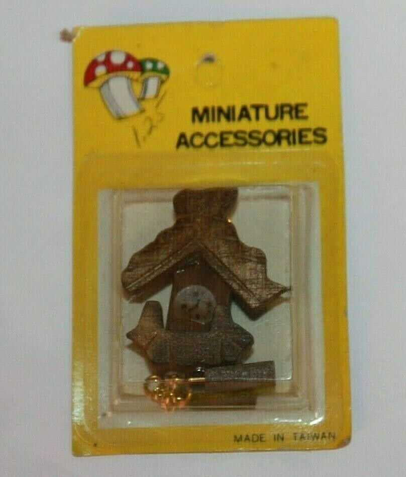 Dollhouse Miniature Wooden Cuckoo Clock NIP