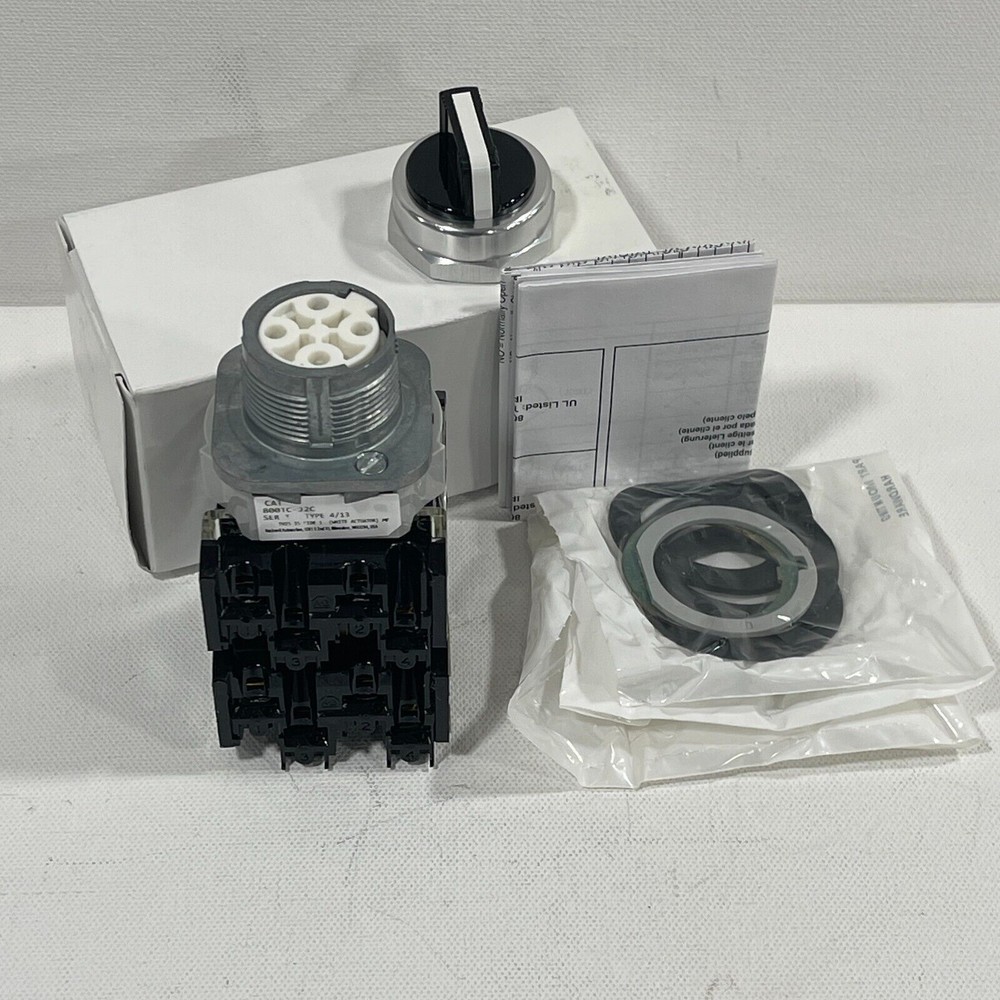 New! Allen Bradley 800TC-J2C  30mm Selector Switch 3 Position   Maintained